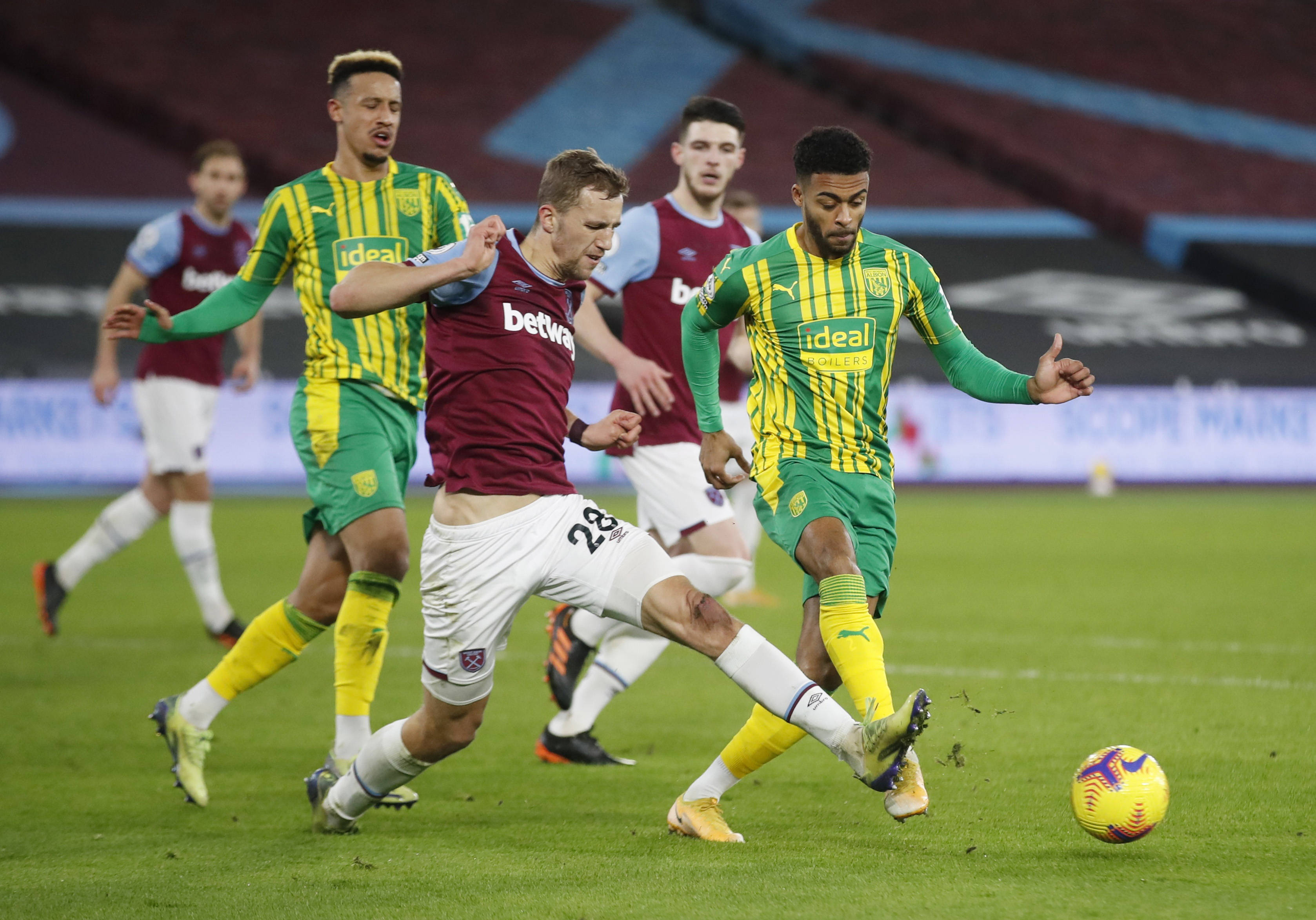 让教练组在 让教练组在