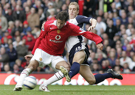 映了国际足 映了国际足